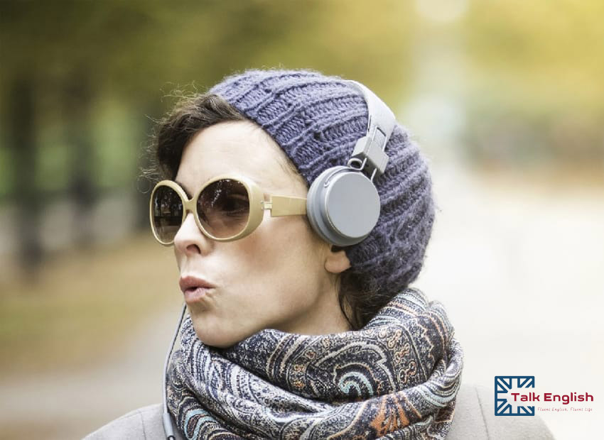 Những Cách Nói Khác Của Từ “Weird” trong giao tiếp tiếng Anh