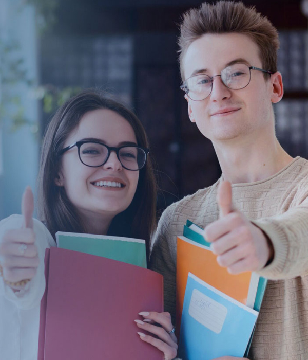 Khóa tiếng Anh online 1 kèm 1 tại TalkEnglish